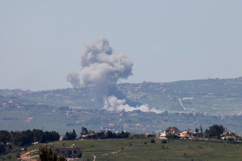 Hezbollah tuyên bố đã phóng loạt tên lửa vào một căn cứ quân sự ở phía nam thành phố Nahariya của Israel. Ảnh: AFP