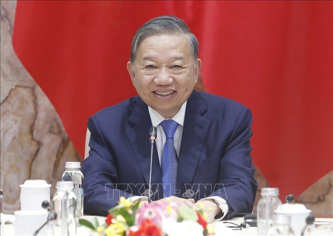 Tổng Bí thư, Chủ tịch nước Tô Lâm điện đàm trực tuyến với Tổng thống Liên bang Thụy Sĩ Guy Parmelin. Ảnh: Thống Nhất/TTXVN