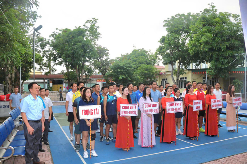 Các đơn vị, doanh nghiệp tổ chức các giải thi đấu thể thao cho người lao động nhân Tháng Công nhân. Ảnh: Mai Liễu