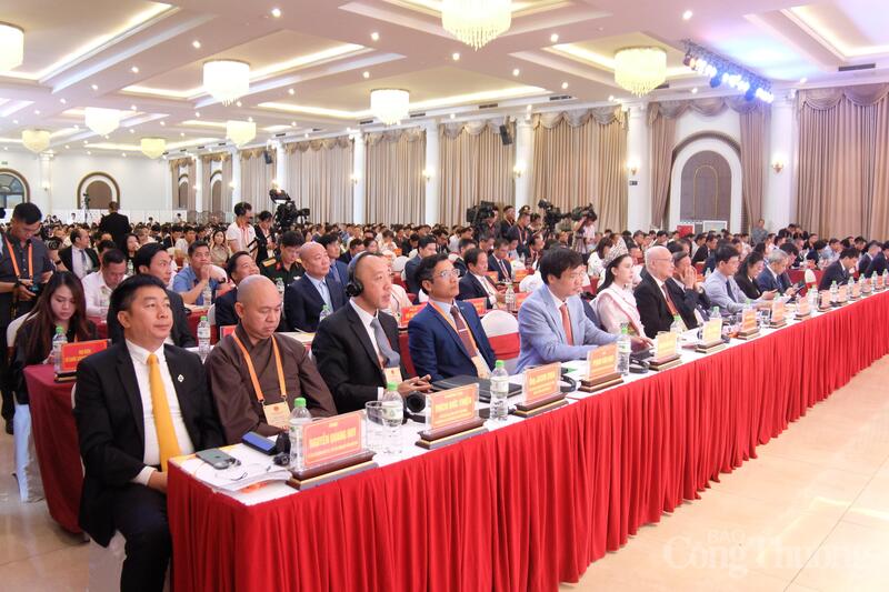 Hội nghị Xúc tiến đầu tư tại tỉnh Điện Biên năm 2026 thu hút hơn 1.200 đại biểu, doanh nghiệp trong và ngoài nước.