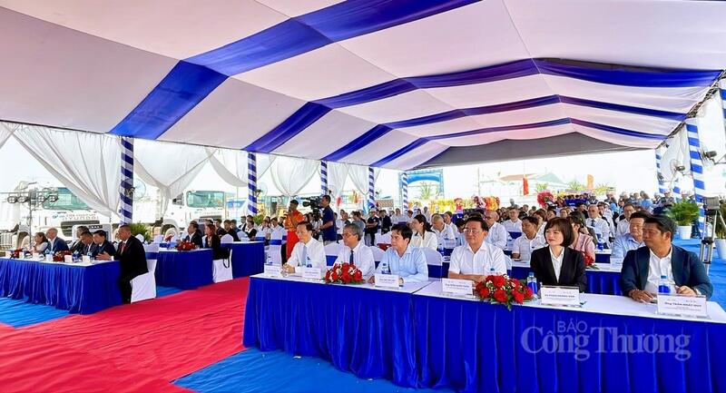 Quang cảnh tại buổi lễ.