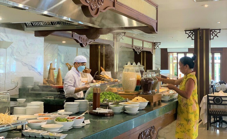 Hoạt động đăng ký mới tập trung chủ yếu ở khu vực thương mại và dịch vụ. Ảnh: Minh Trang