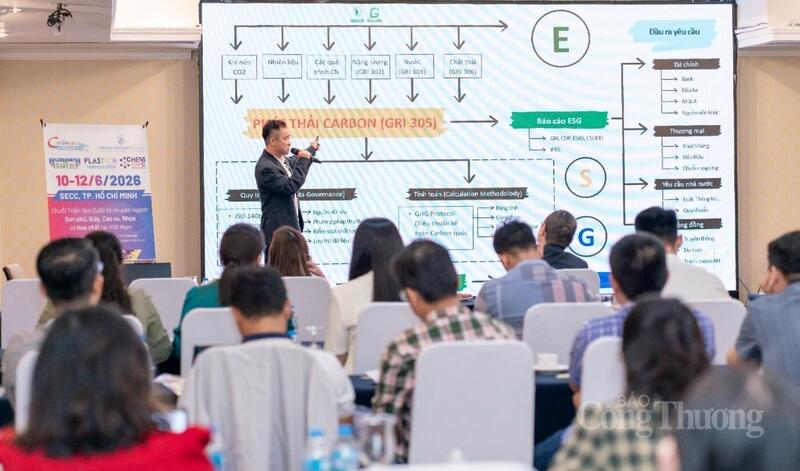 Ông Phạm Hoài Trung chia sẻ tại sự kiện.