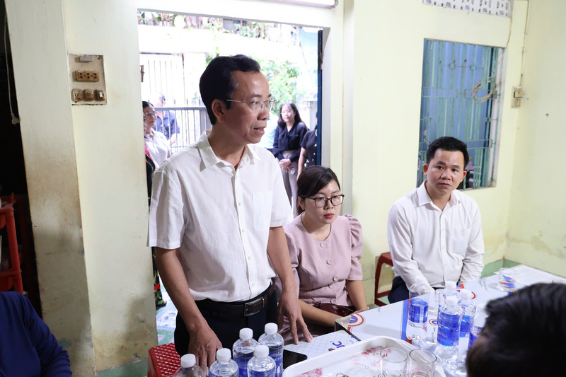 Phó Chánh Văn phòng EVNCPC Hoàng Ngọc Thạch phát biểu tại lễ khởi công. Ảnh: Phương Nam
