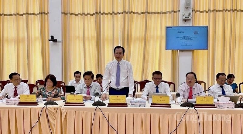 Ông Vương Quốc Nam, Phó Chủ tịch UBND TP. Cần Thơ phát biểu tại buổi làm việc với Tập đoàn Điện lực Kansai (Nhật Bản) và AEONMALL Việt Nam vào chiều 10/4.