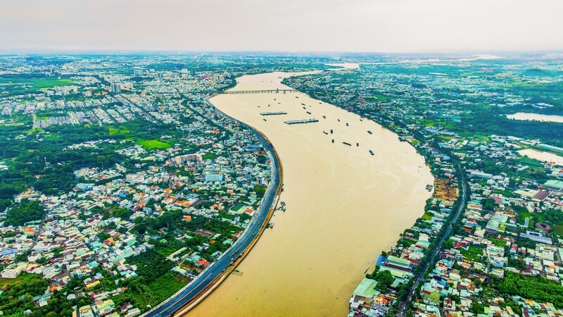 Trong chiến lược quy hoạch, Đồng Nai chú trọng phát triển kinh tế dọc trục hành lang đô thị ven sông. Ảnh: NVL