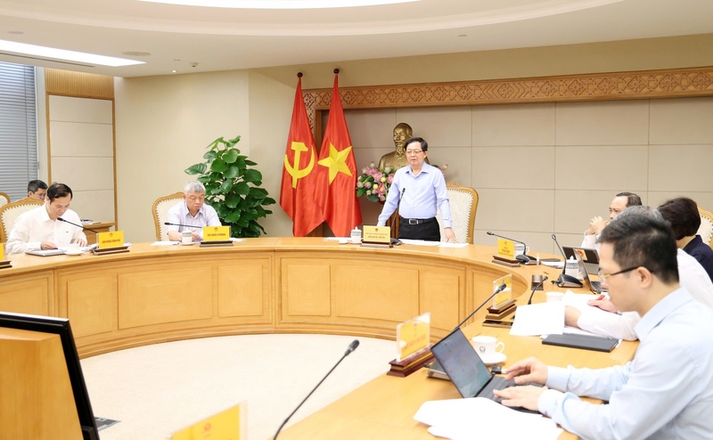 Phó Thủ tướng Hồ Quốc Dũng chủ trì cuộc họp về dự thảo Nghị định quy định chi tiết và hướng dẫn thi hành một số điều của Luật Công nghệ cao - Ảnh: VGP/Gia Huy