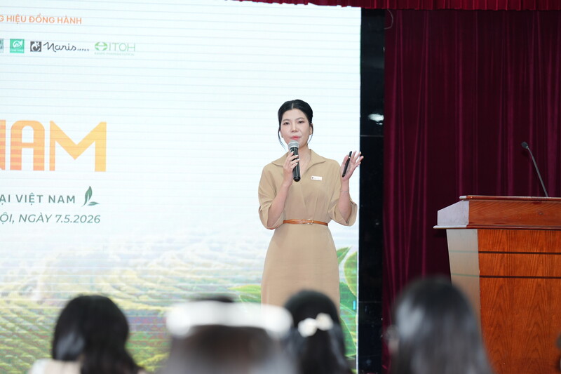 Bà Minh Hạnh, đại diện Trường Nhân Pharma chia sẻ về Đề án Hành trình quốc bảo sâm ngọc linh và nhấn mạnh vai trò đồng hành của các Creator trong việc lan toả các thương hiệu Việt Nam
