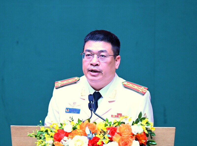 Đại tá Lương Đức Minh, Chủ tịch Tổng Công ty GTEL phát biểu nhận nhiệm vụ. Ảnh: Bộ Công an