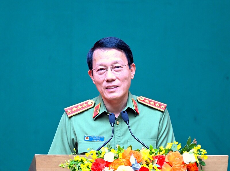 Bộ trưởng Lương Tam Quang phát biểu chỉ đạo tại buổi lễ. Ảnh: Bộ Công an