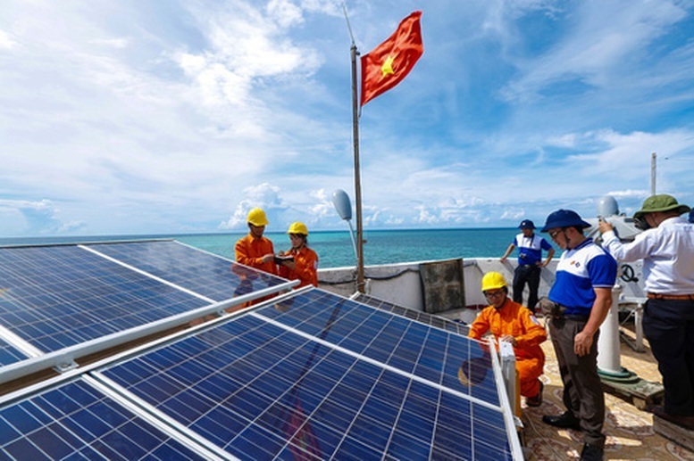 Nhà máy Điện mặt trời tại Côn Đảo, Việt Nam. Ảnh: EVNSPC