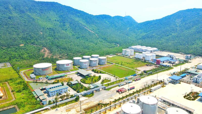 Các doanh nghiệp kinh doanh xăng dầu Hà Tĩnh chuẩn bị kho bãi, cung ứng nguồn nhiên liệu sinh học ra thị trường. Ảnh: Trọng Tùng