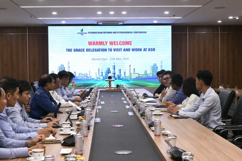 Toàn cảnh buổi làm việc giữa BSR và Công ty Grace tại Nhà máy Lọc dầu Dung Quất. Ảnh: BSR