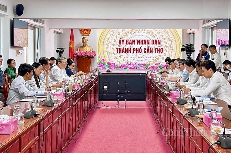 Quang cảnh tại buổi làm việc.