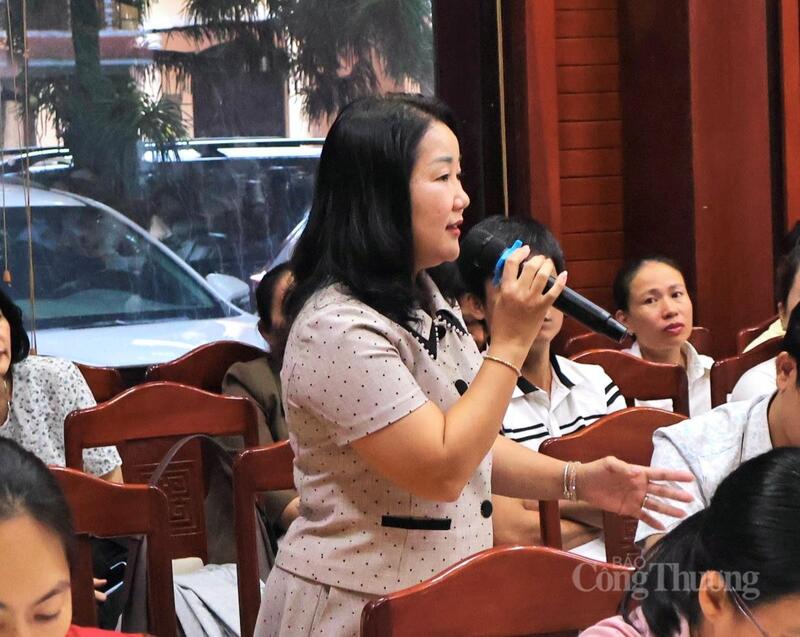Các cơ sở, doanh nghiệp tham gia trình bày ý kiến, mong muốn. Ảnh: Diễm Phúc