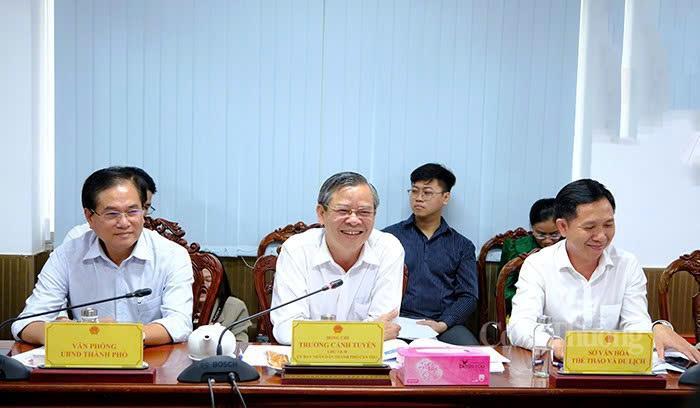 Ông Trương Cảnh Tuyên, Chủ tịch UBND TP. Cần Thơ, phát biểu tại buổi làm việc.