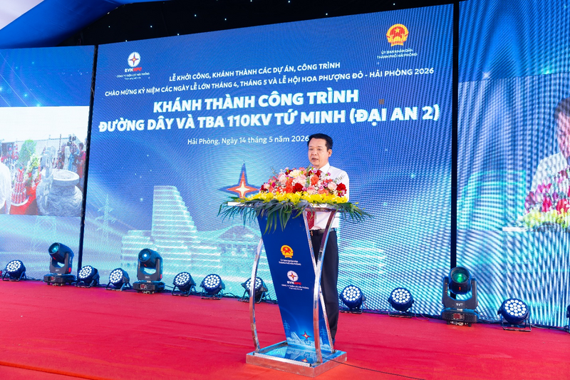 Ông Nguyễn Hữu Hưởng - Bí thư Đảng ủy, Giám đốc Công ty phát biểu tại buổi lễ khánh thành