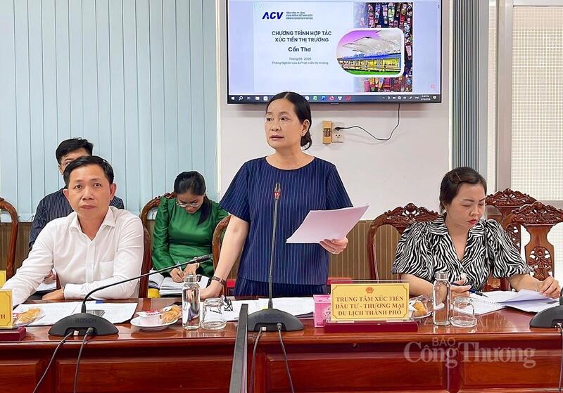 Bà Nguyễn Thị Kiều Duyên, Giám đốc Trung tâm Xúc tiến Đầu tư - Thương mại và Du lịch TP. Cần Thơ nêu ý kiến tại buổi làm việc.
