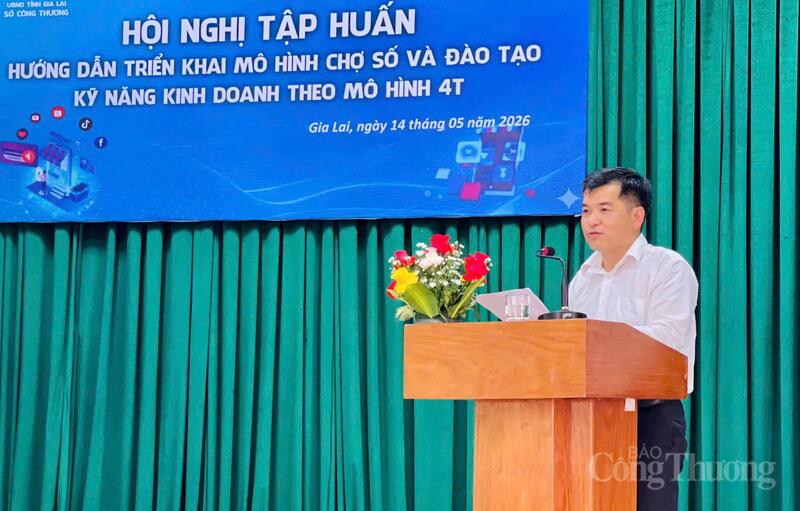 Ông Lê Hồng Tây - Trưởng phòng Quản lý Thương mại, Sở Công Thương Gia Lai phát biểu tại hội nghị. Ảnh: Hoàng Phát