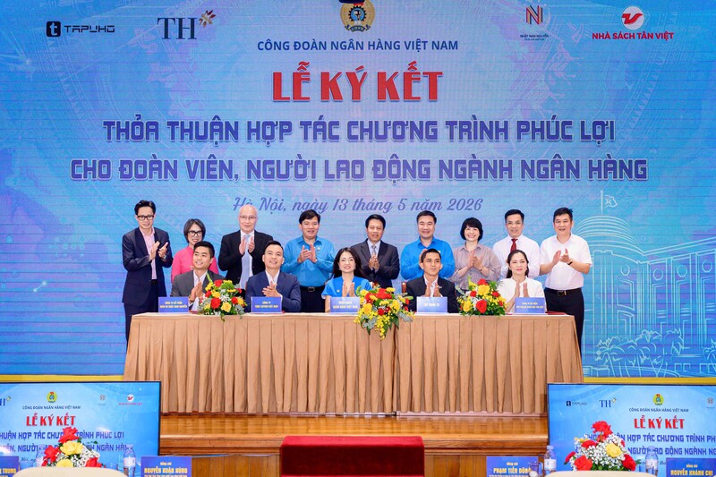 Các đại biểu tham dự Lễ ký kết