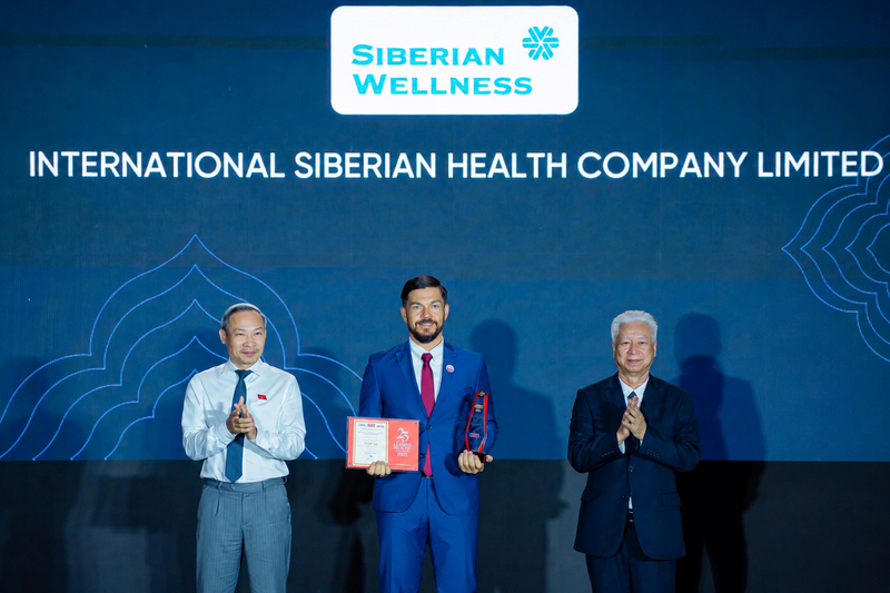 Siberian Wellness tiếp tục được vinh danh Top 10 doanh nghiệp FDI tiên phong vì cuộc sống cộng đồng tại lễ trao giải Rồng Vàng 2026