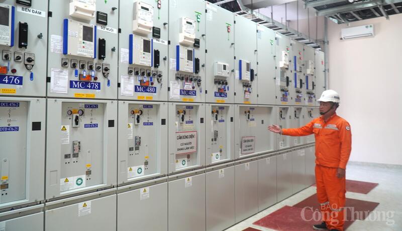 Ngày 4/9/2025 Trạm biến áp 110kV Côn Đảo đã đóng điện thành công chính thức ghi dấu mốc hoàn thành dự án đưa điện lưới quốc gia đến với Đặc khu Côn Đảo. Ảnh: Thu Hường