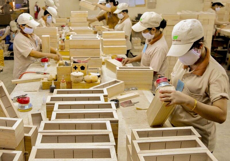 Xuất khẩu gỗ và sản phẩm gỗ trong 4 tháng đầu năm 2026 ghi nhận sự phục hồi tích cực. Ảnh minh họa