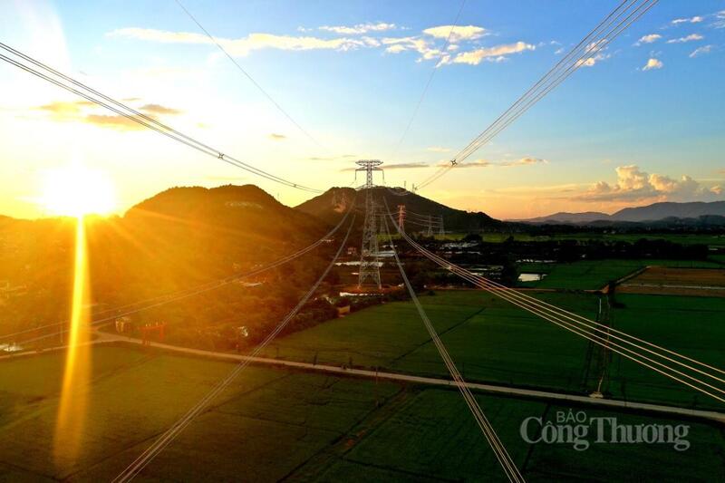 Năm 2024 đường dây 500kV mạch 3 Quảng Trạch - Phố Nối hoàn thành và đưa vào vận hành đã góp phần nâng cao năng lực truyền tải điện Trung - Bắc