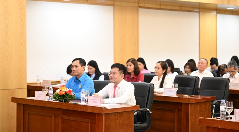 Các đại biểu tham dự lễ phát động. Ảnh: Nguyên Khánh