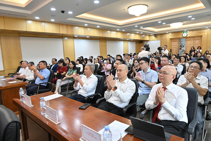 Các đại biểu tham dự sự kiện.