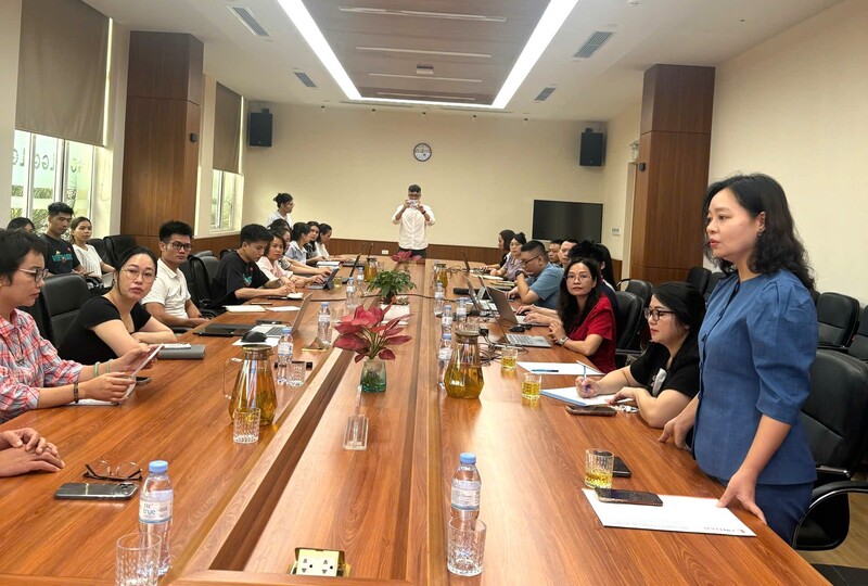 Bà Nguyễn Thị Lâm Giang, Cục trưởng Cục ĐCK phát biểu tại chương trình.