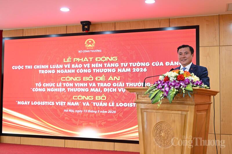 Thứ trưởng Bộ Công Thương Nguyễn Sinh Nhật Tân phát biểu tại sự kiện. Ảnh: Cấn Dũng
