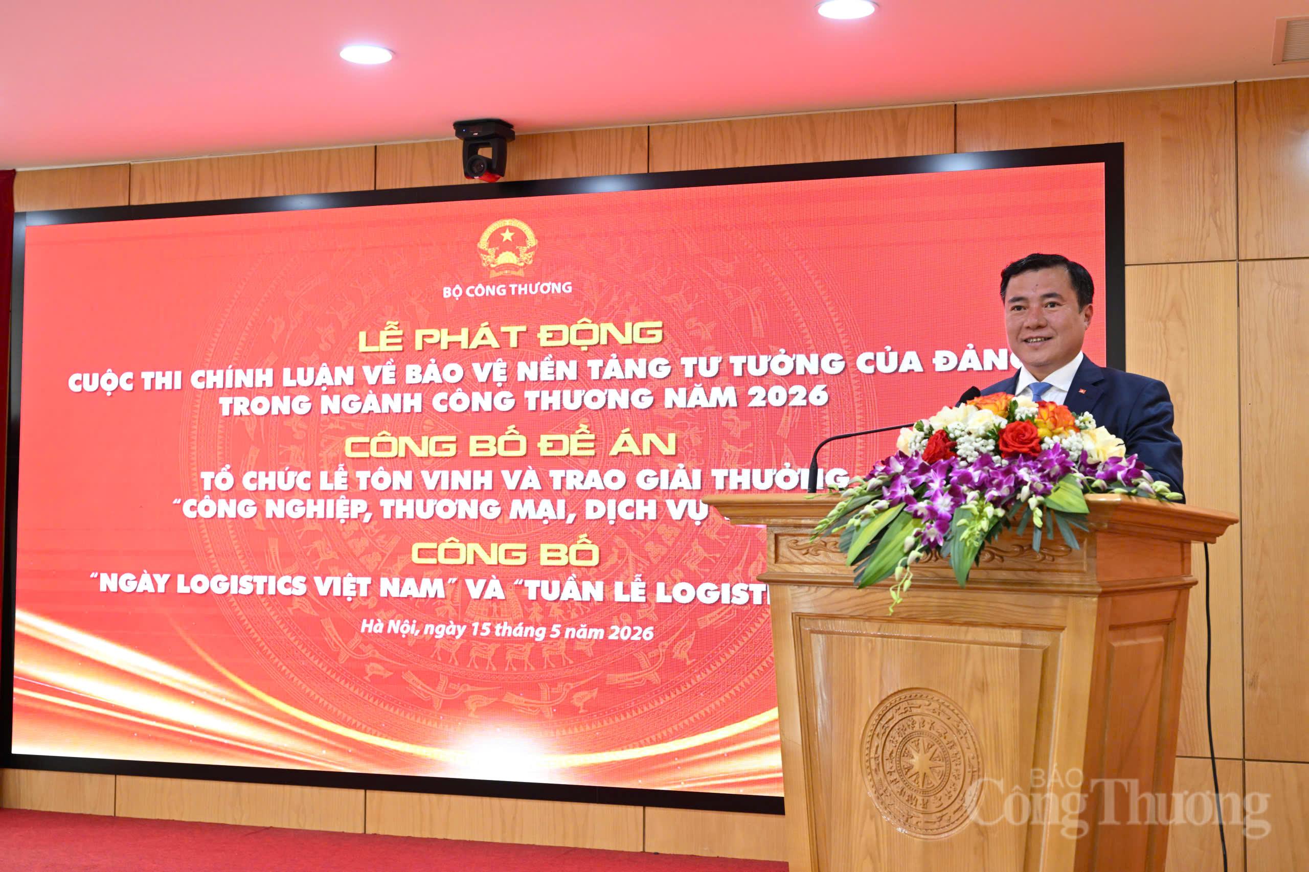 Thứ trưởng Bộ Công Thương Nguyễn Sinh Nhật Tân phát biểu tại sự kiện. Ảnh: Cấn Dũng