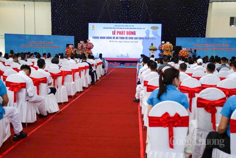 Toàn cảnh sự kiện.