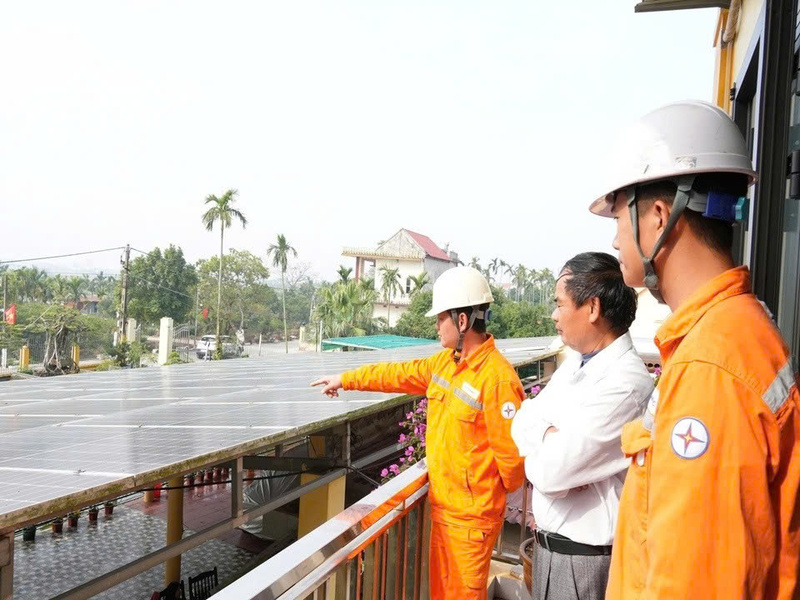 EVNNPC đồng bộ giải pháp bảo đảm điện mùa nắng nóng. Ảnh: EVNNPC