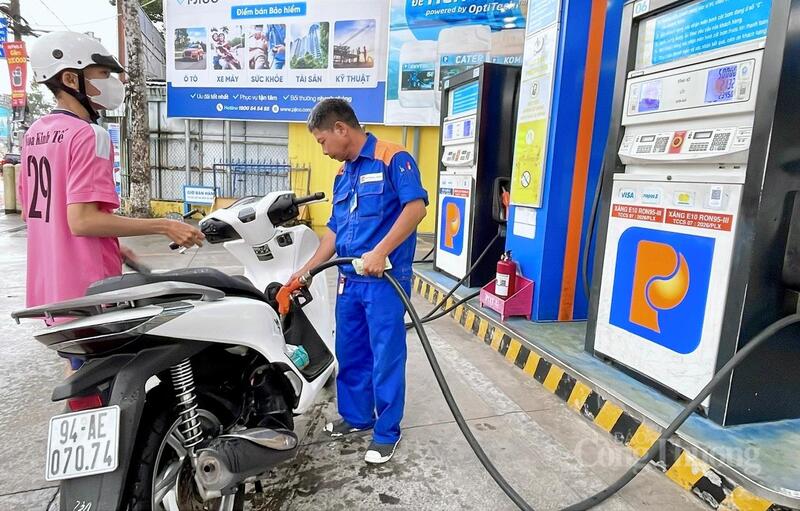 Xăng sinh học E10 từng bước được đưa vào tiêu dùng, hướng tới mục tiêu phát triển năng lượng bền vững.