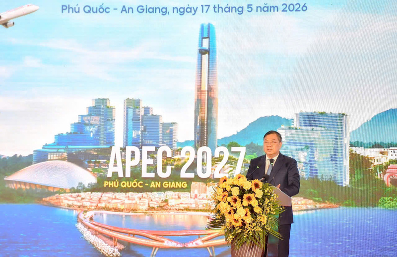 Uỷ viên Bộ Chính trị, Phó Thủ tướng Thường trực Chính phủ Phạm Gia Túc phát biểu chỉ đạo tại hội nghị. Ảnh: BTC