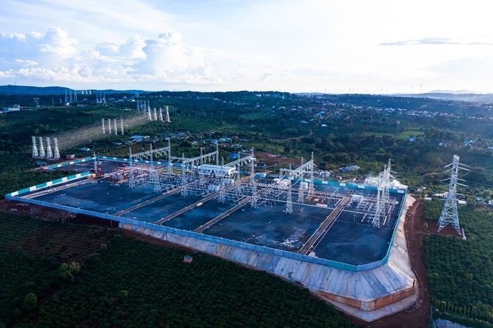 Đường dây 500 kV Di Linh - Pleiku nhánh rẽ Trạm biến áp 500 kV - Dự án Nhà máy điện gió Ea Nam - Ảnh: VGP