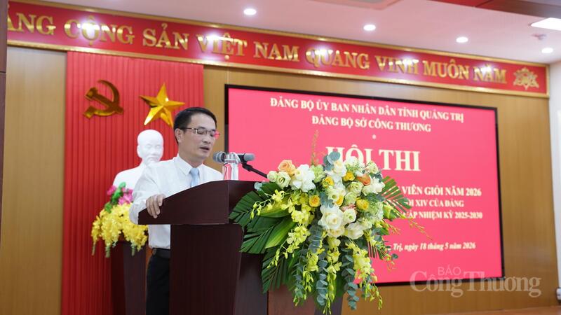 Ông Phan Hoài Nam- Phó Bí thư Đảng uỷ, Phó Giám đốc Sở Công Thương tỉnh Quảng Trị phát biểu tại Hội thi