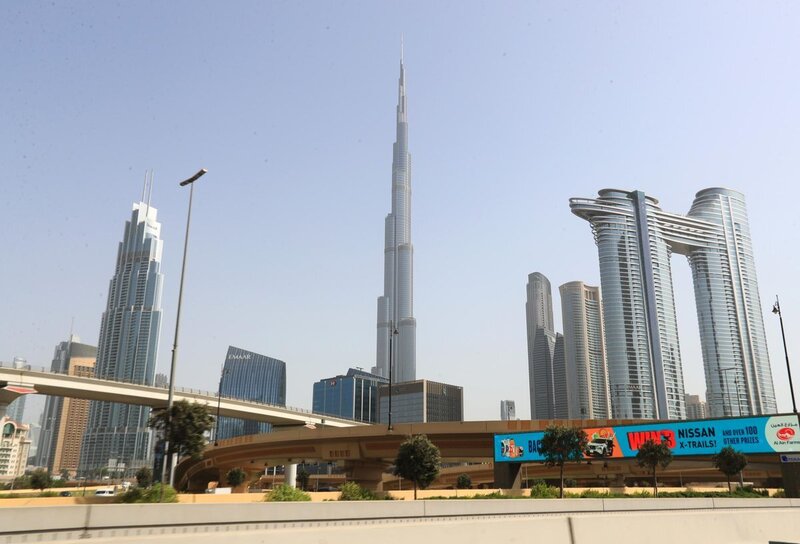 UAE đang tăng tốc chuyển đổi sang nền kinh tế AI, hướng tới vai trò trung tâm công nghệ mới của Trung Đông. Ảnh minh họa: X/XHN.