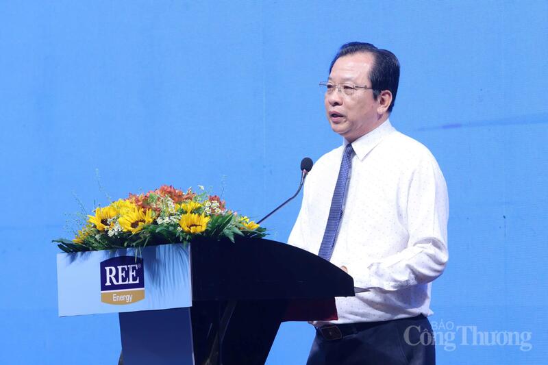 Ông Vương Quốc Nam, Phó Chủ tịch UBND TP. Cần Thơ, phát biểu tại buổi lễ.