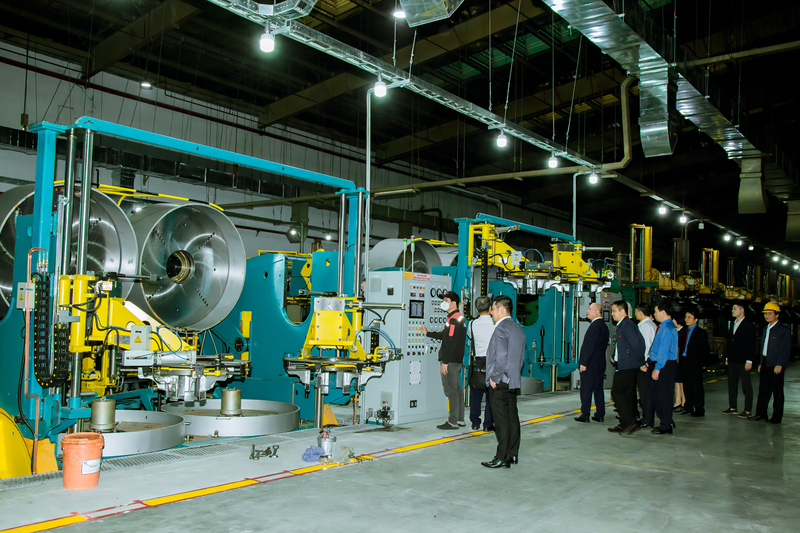 Ngành hóa chất đẩy mạnh ứng dụng khoa học công nghệ vào sản xuất. Ảnh: Q.N