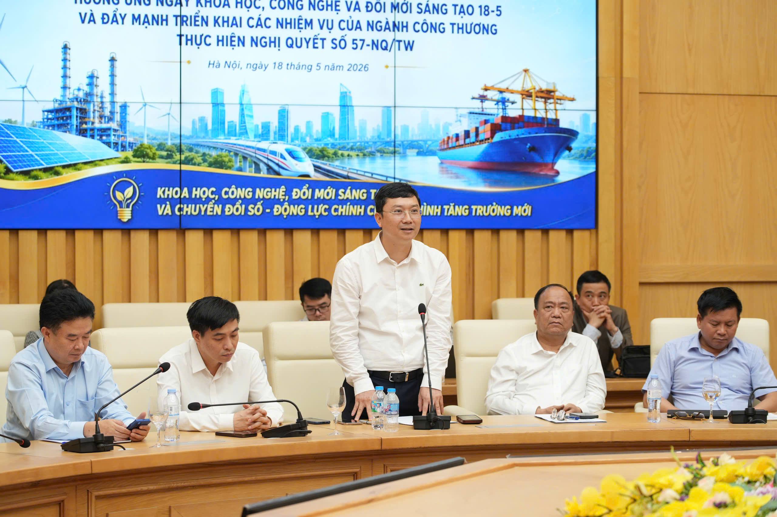 TS. Nguyễn Văn Tư - Phó Viện trưởng phụ trách Viện Dầu khí Việt Nam (VPI).