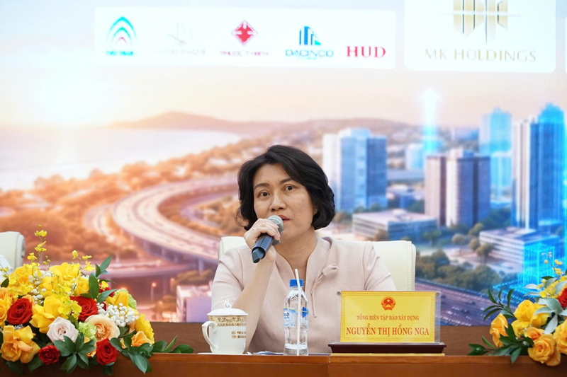 Bà Nguyễn Thị Hồng Nga, Tổng biên tập Báo Xây dựng kỳ vọng, hội thảo là dịp để các bên cùng nhau nhìn lại và tháo gỡ những vướng mắc để có thể phát triển nhà ở xã hội theo đúng nhu cầu của người dân. Ảnh: Nguyễn Dương