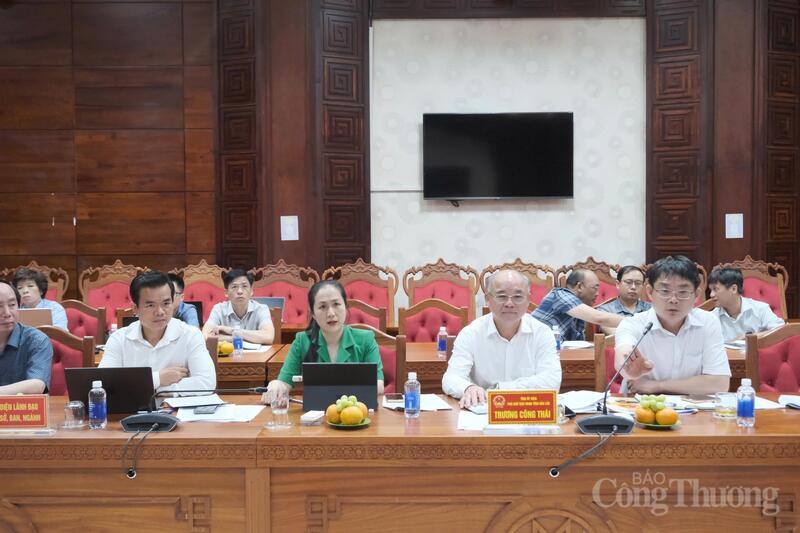 Các đại biểu tỉnh Đắk Lắk tại buổi làm việc. Ảnh: Lê Sơn