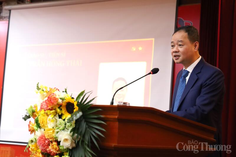 GS, TS Trần Hồng Thái, Chủ tịch Viện Hàn lâm Khoa học và Công nghệ Việt Nam phát biểu tại chương trình.