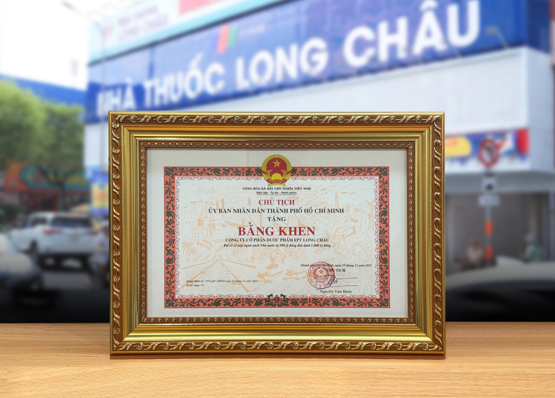 Hệ thống nhà thuốc và trung tâm tiêm chủng Long Châu được UBND TP. Hồ Chí Minh biểu dương về thực hiện tốt nghĩa vụ thuế năm 2025. Ảnh: Hoàng Khánh