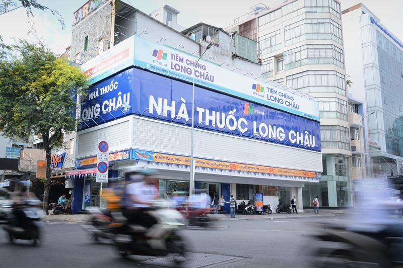 Long Châu có mạng lưới hơn 2.500 nhà thuốc và hơn 200 trung tâm tiêm chủng, đang phục vụ hơn 33 triệu khách hàng. Ảnh: Hoàng Khánh
