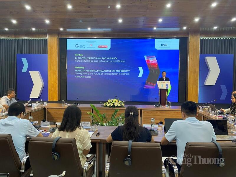 Hội thảo Di chuyển, trí tuệ nhân tạo (AI) và xã hội: Củng cố tương lai lĩnh vực giao thông vận tải tại Việt Nam được tổ chức sáng 21/5. Ảnh: Hải Linh