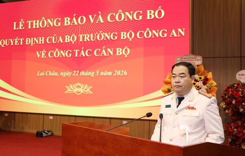 Đại tá Bùi Quyết Toán, tân Giám đốc Công an tỉnh Lai Châu phát biểu nhận nhiệm vụ. Ảnh: CTV